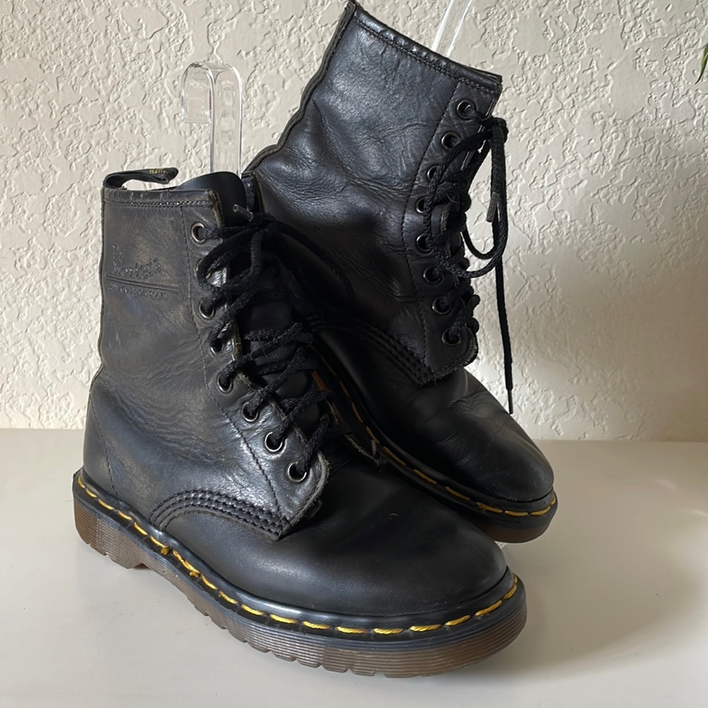 COPY - Vintage Doc Dr. Martens 90's 1460 Made‎ in England Boots Black Leather  …